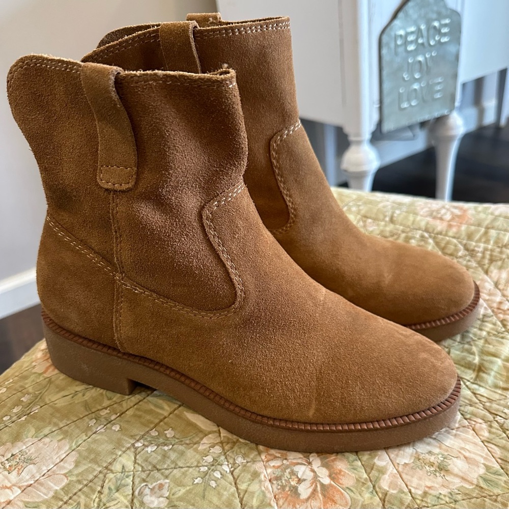 Lucky Brand Tan Suede Ankle Booties
